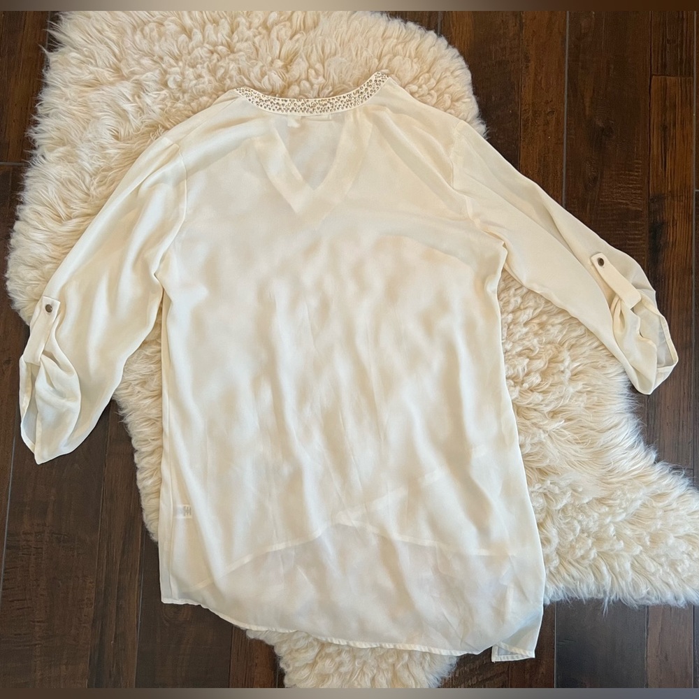 Blouse - Picture 2 of 5
